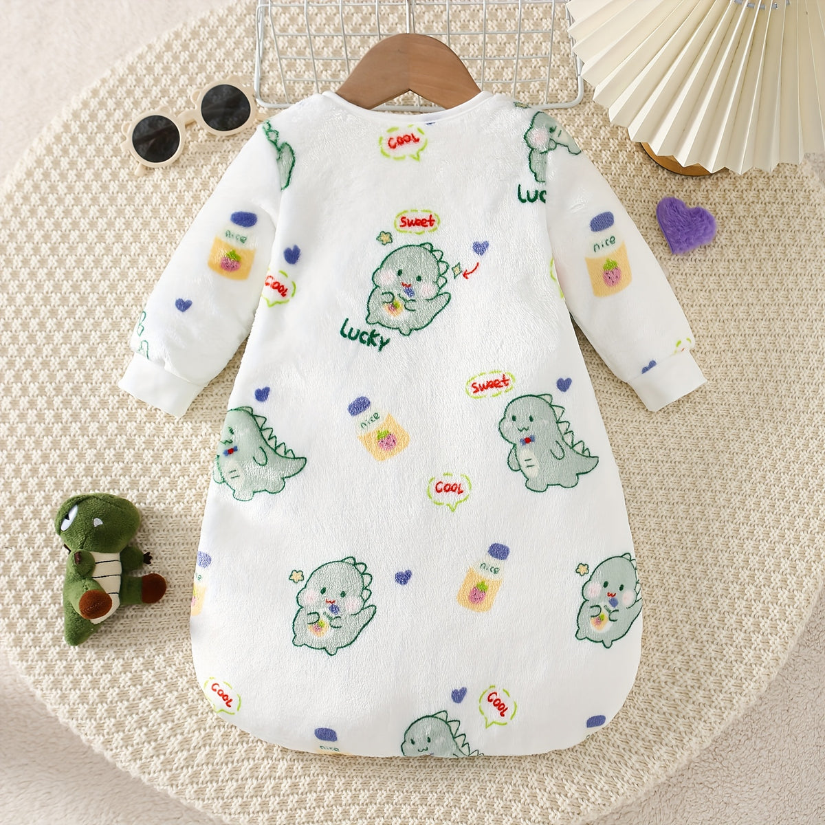 Cadeau de baptême et robe de baptême, bouteille pour enfant dinosaure — Monptitlou Image