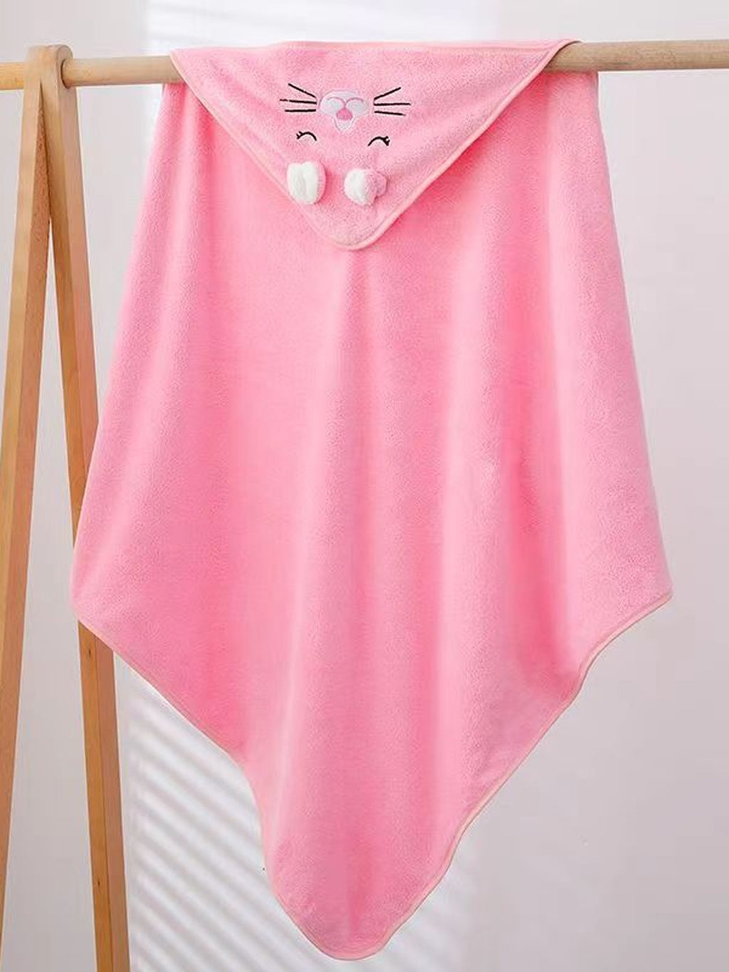 Cape de bain bébé à capuche, motifs colorés, très absorbante — Monptitlou