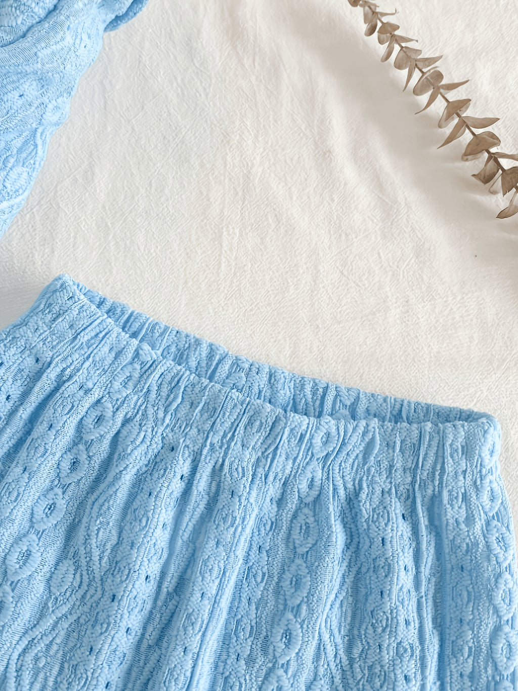 Ensemble 2 pièces T-shirt à manches courtes et short à texture — Monptitlou