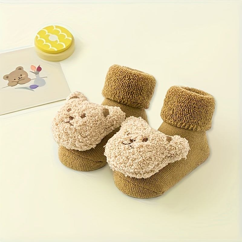 Une Paire de Chaussons Chaussettes Antidérapants pour Nouveau-nées avec — Monptitlou