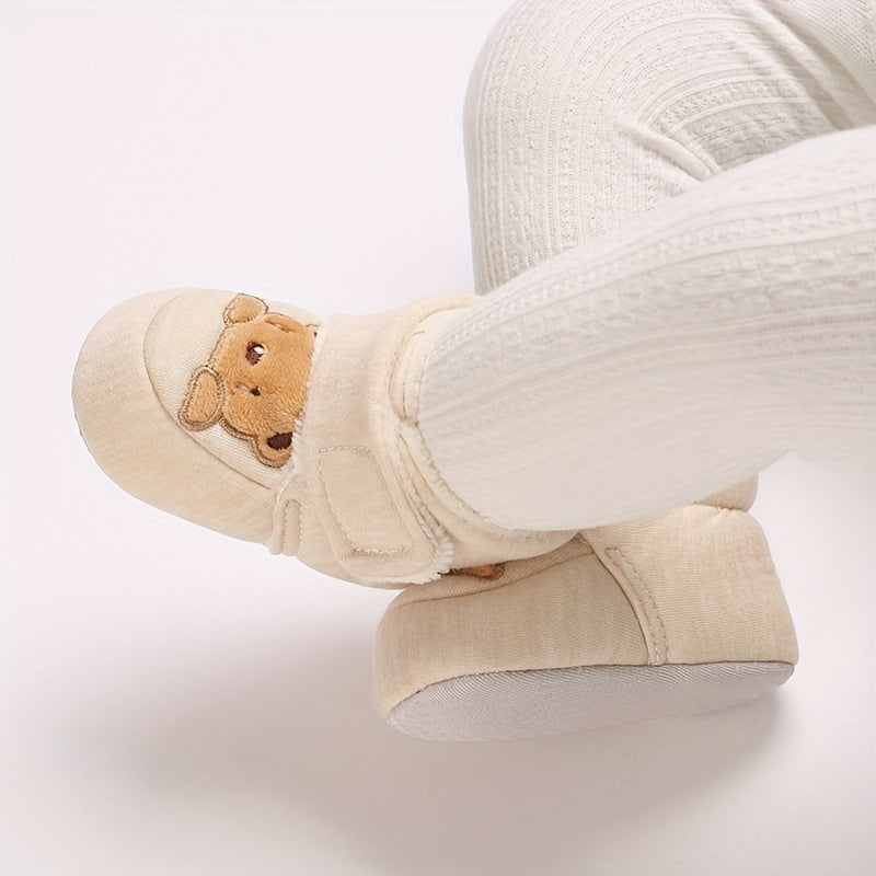 Chaussures et chaussettes d'hiver chaudes pour enfants — Monptitlou