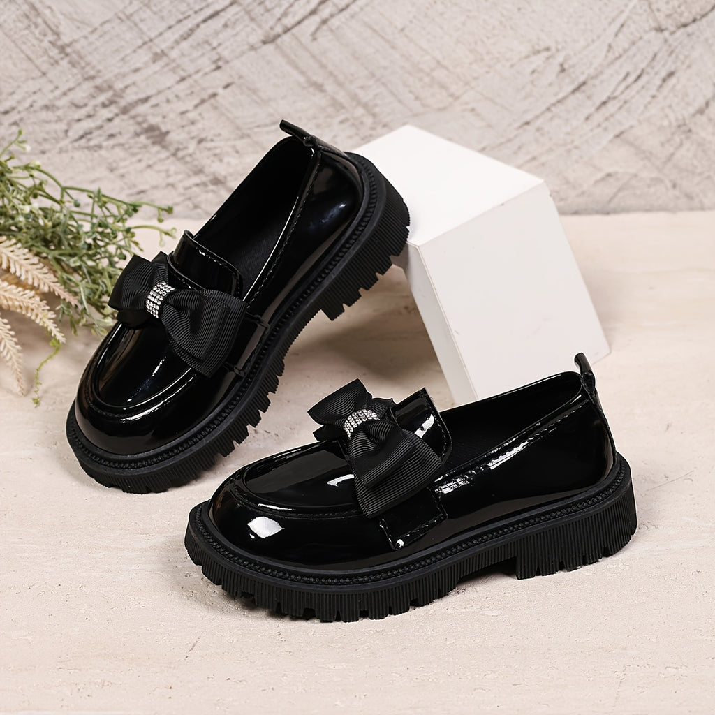 1 Paire de Mocassins Noirs Brillants pour Filles — Monptitlou