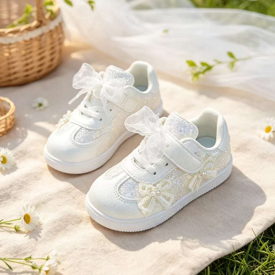 Chaussures plates blanches décontractées pour filles — Monptitlou