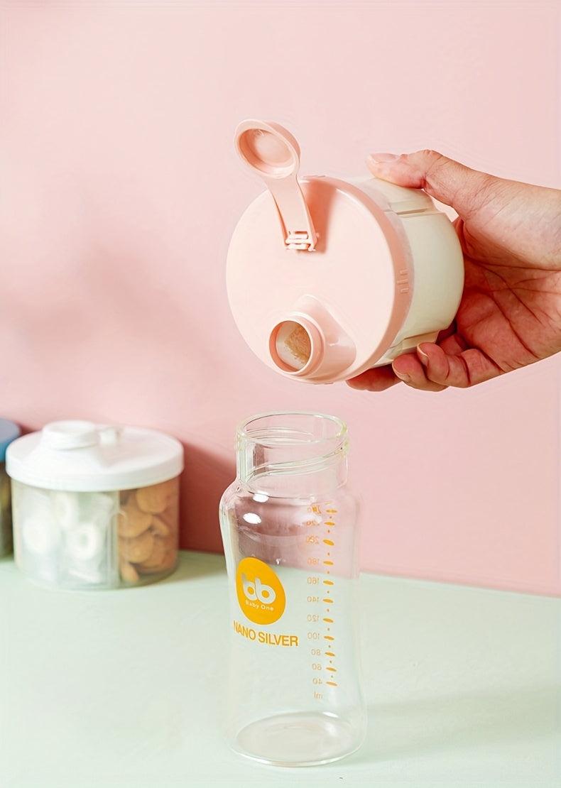 Distributeur de lait en poudre portable à 4 compartiments pour jeunes — Monptitlou