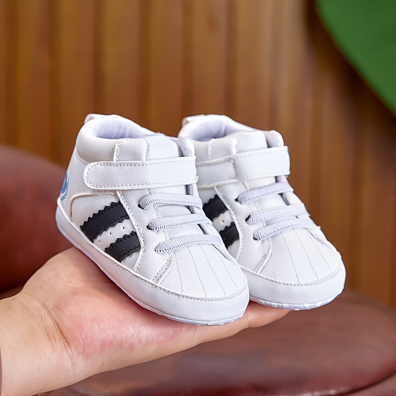 Chaussures décontractées et tendance à semelle souple pour bébés — Monptitlou