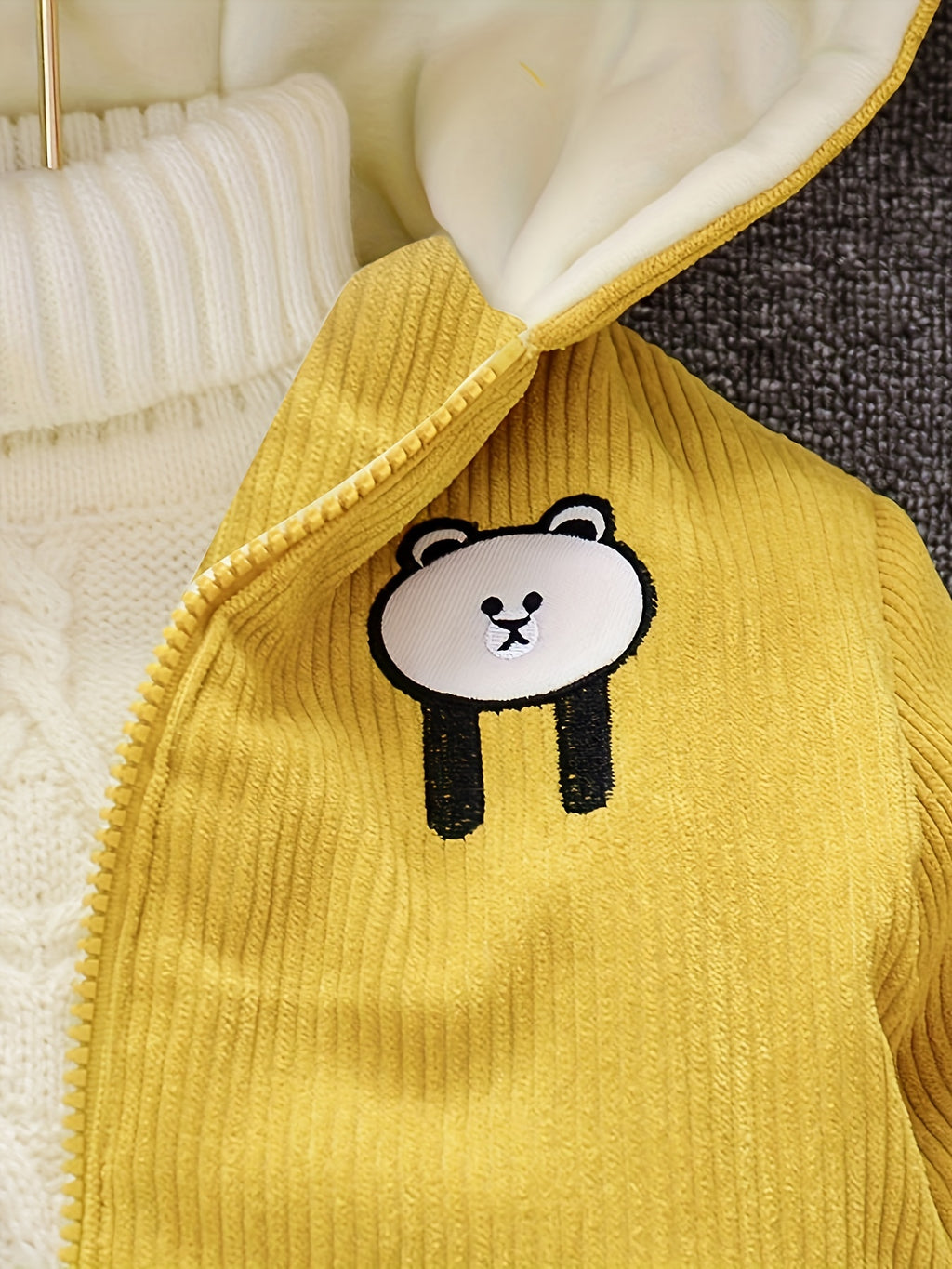 Veste à capuche pour enfants avec ours cartoon