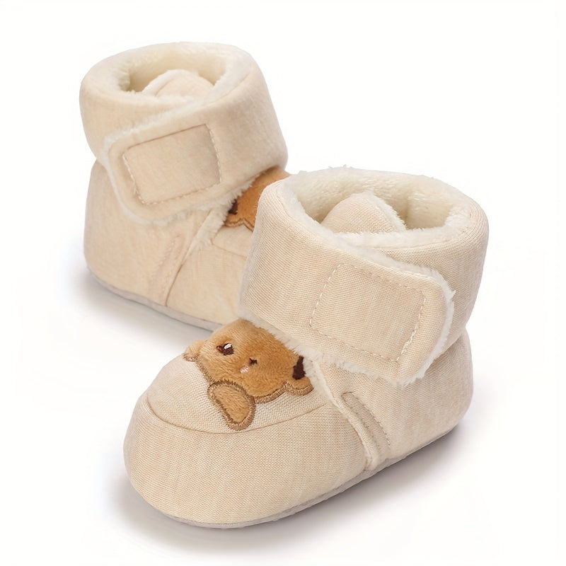 Chaussures et chaussettes d'hiver chaudes pour enfants — Monptitlou