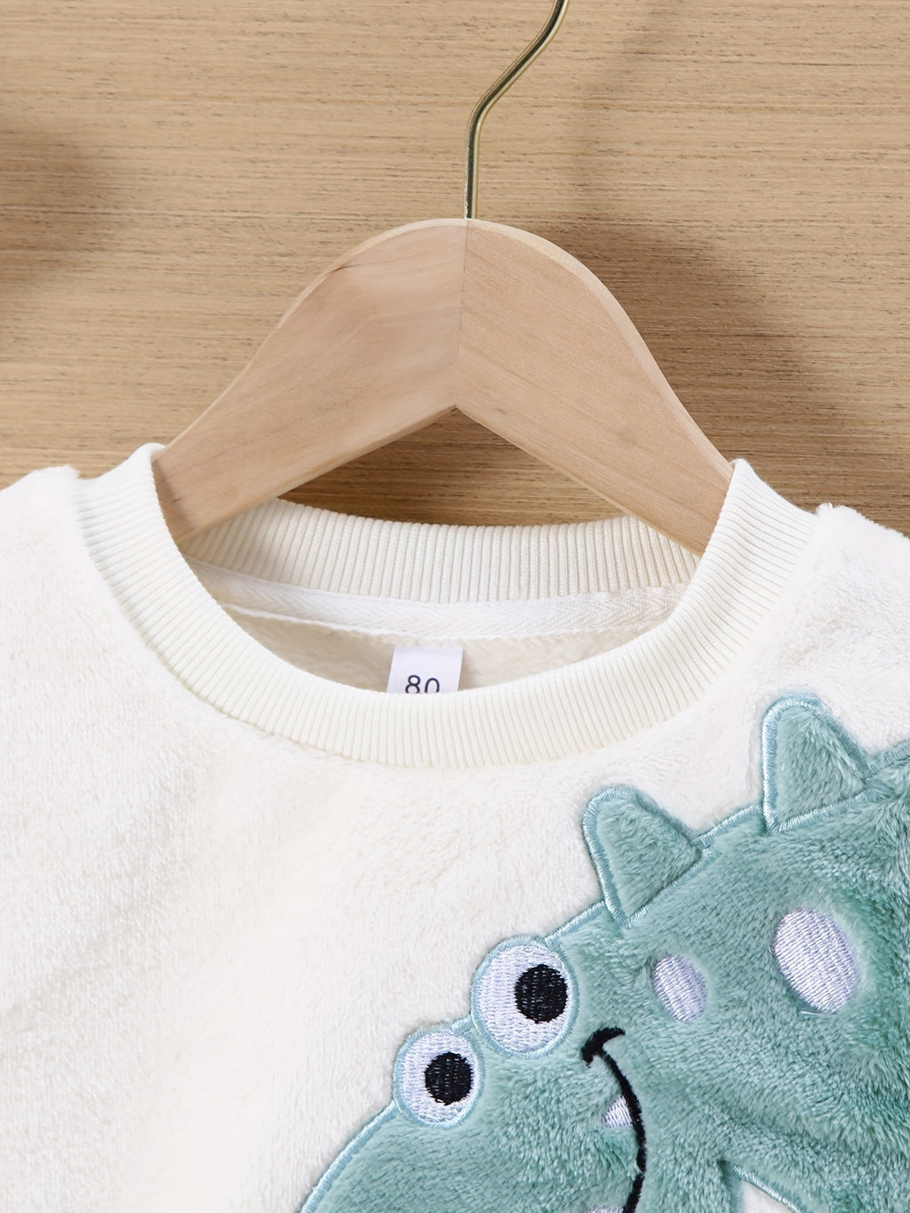 Ensemble de vêtements douillets en polaire corail à motif dinosaure — Monptitlou