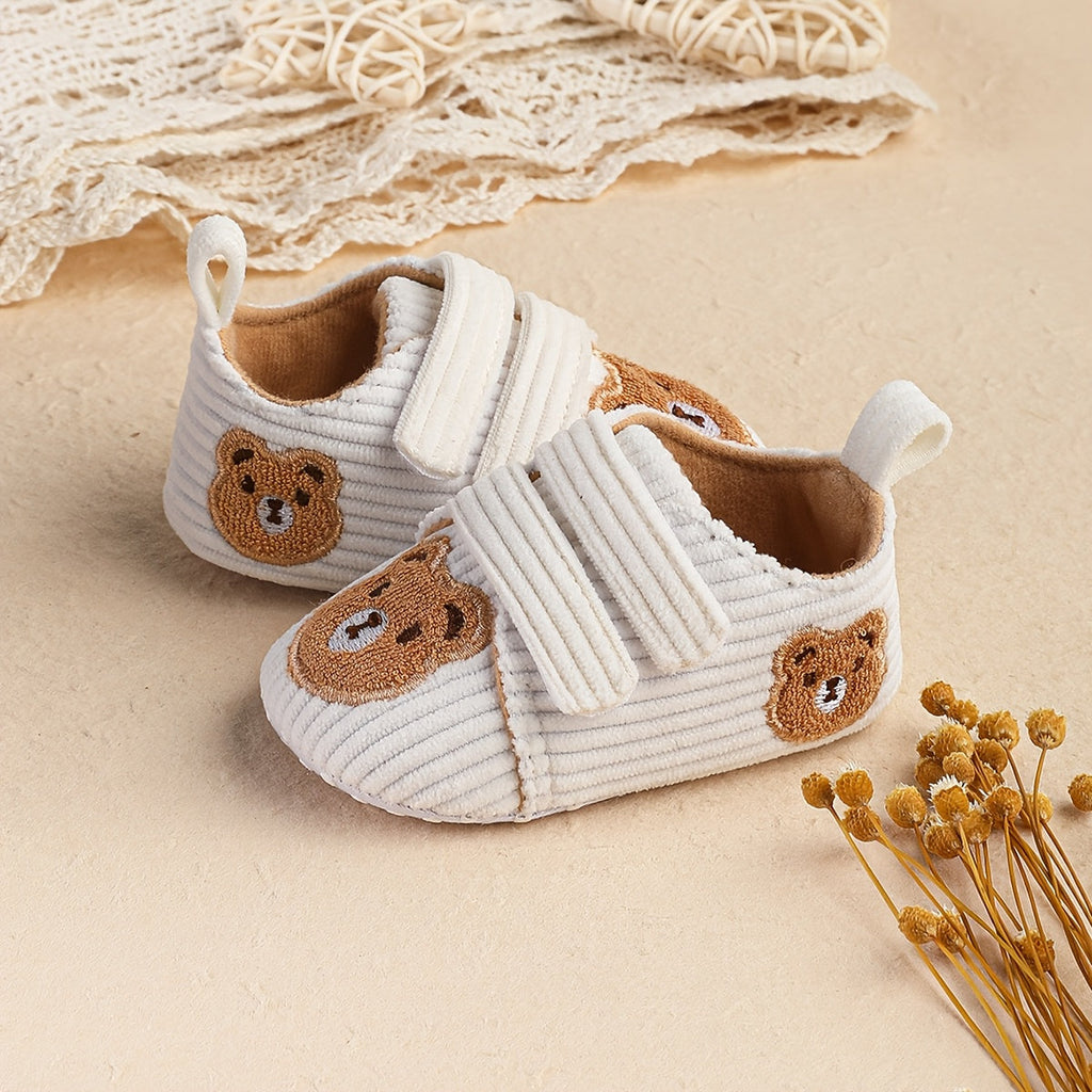 Baskets Mignonnes Unies à Fond Plat et Motif Dessin Animé pour Bébé — Monptitlou