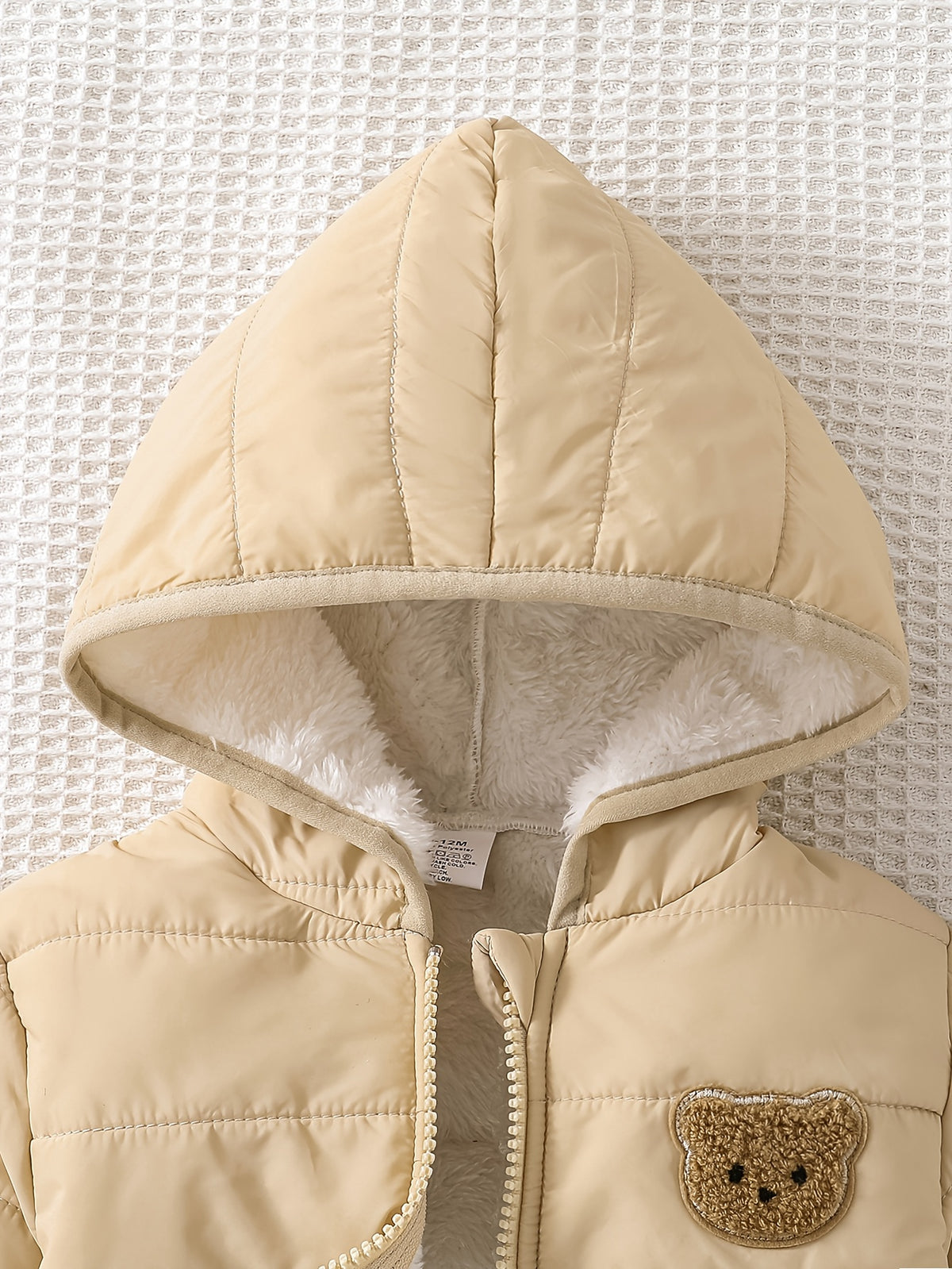 Ensemble à capuche en polaire avec écussons ours bébé mignons — Monptitlou Image