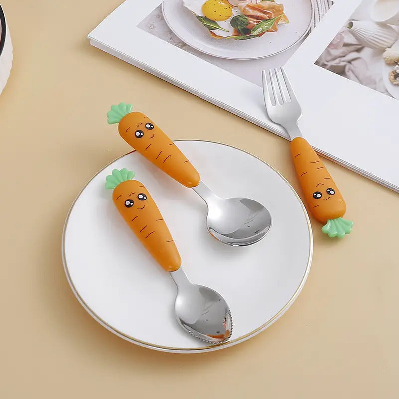 Set de couverts pour enfants motif carotte cartoon — Monptitlou