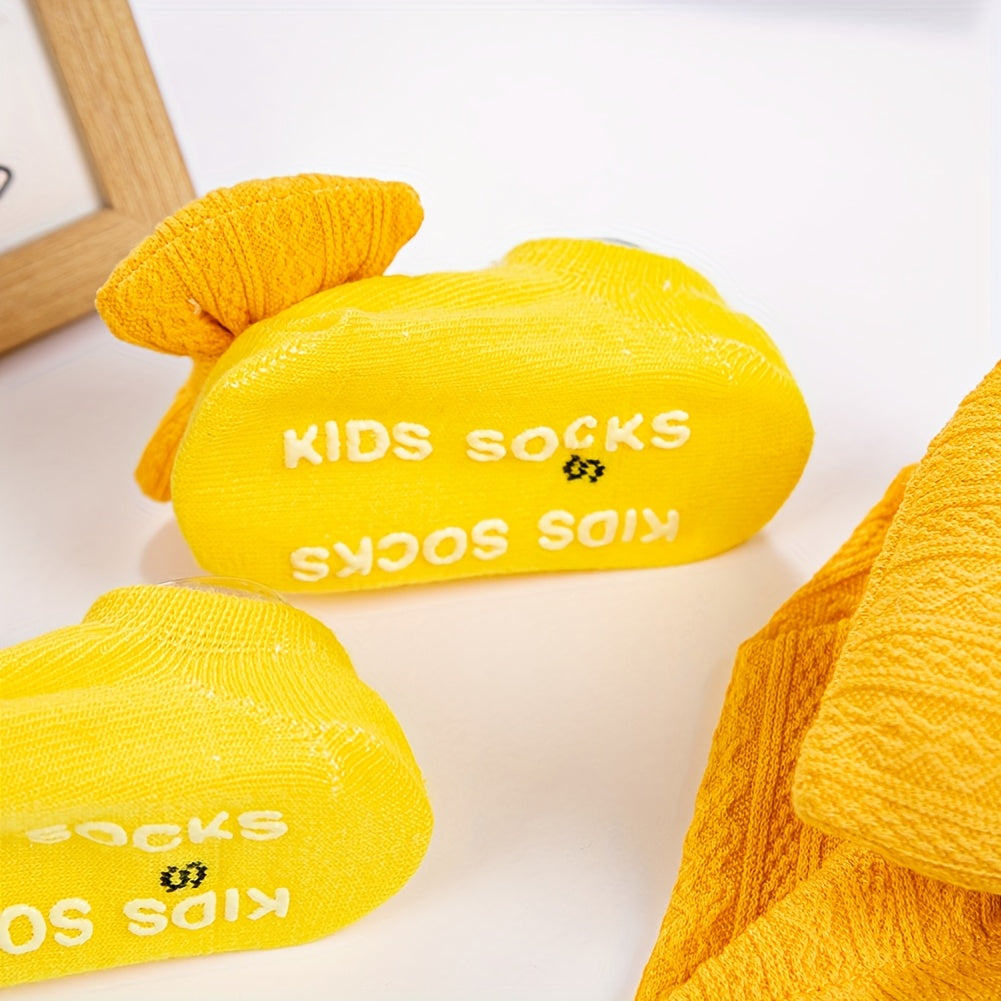 /Set Bonnets & Chaussettes pour Bébé avec Grands Nœuds Pompon — Monptitlou