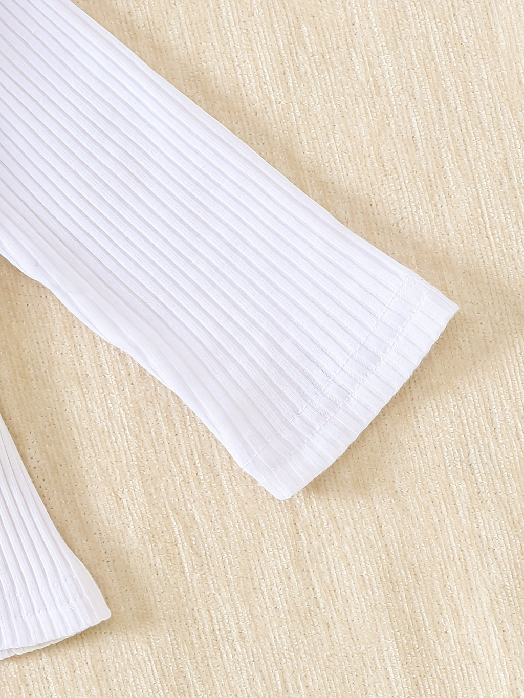 Ensemble pantalon à bretelles fleuries en velours côtelé et haut à — Monptitlou