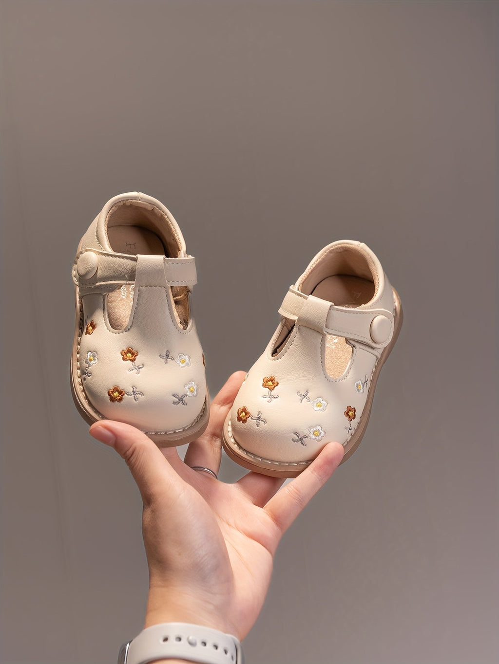 Chaussures de bébé 1-3 ans printemps été à semelle souple — Monptitlou