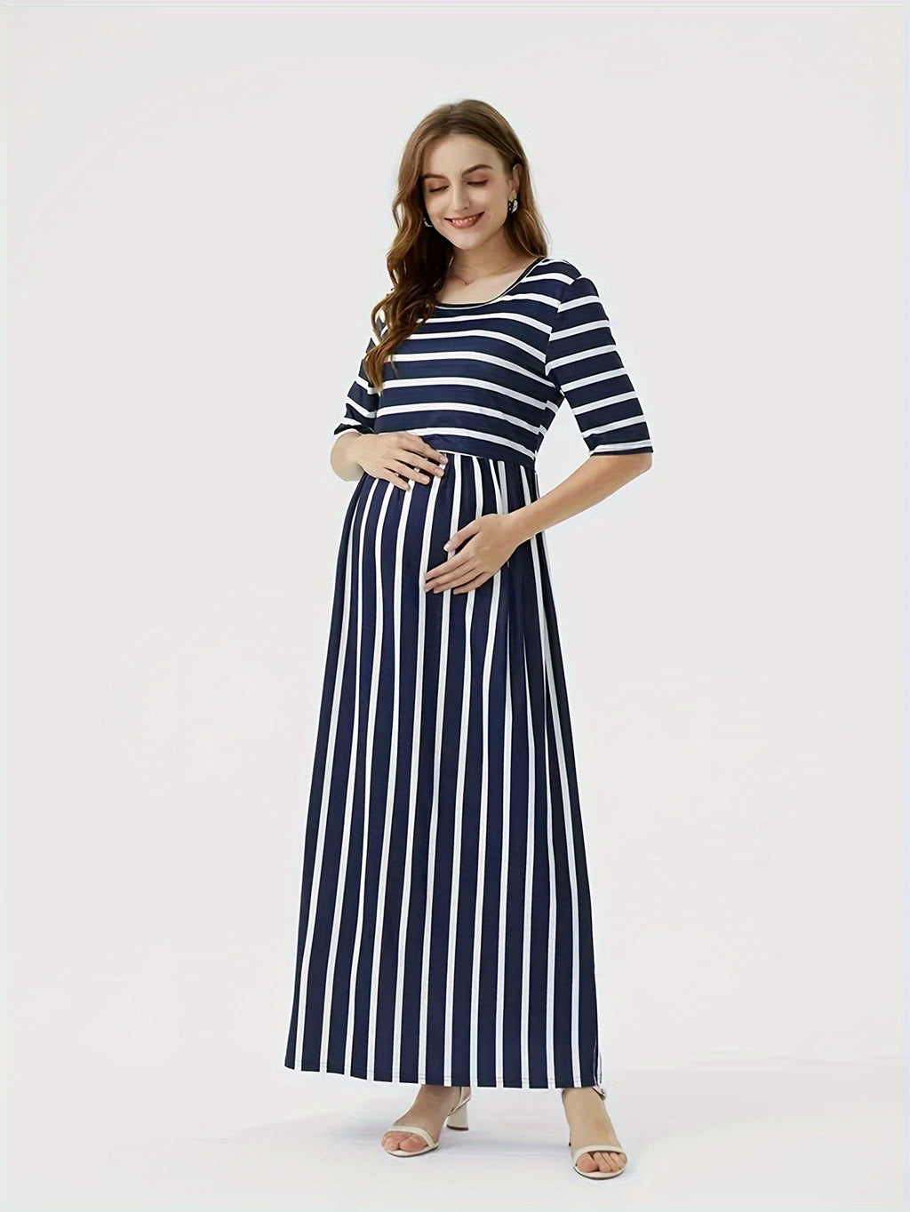 Robe d'allaitement à rayures et col rond pour femmes enceintes tendance — Monptitlou