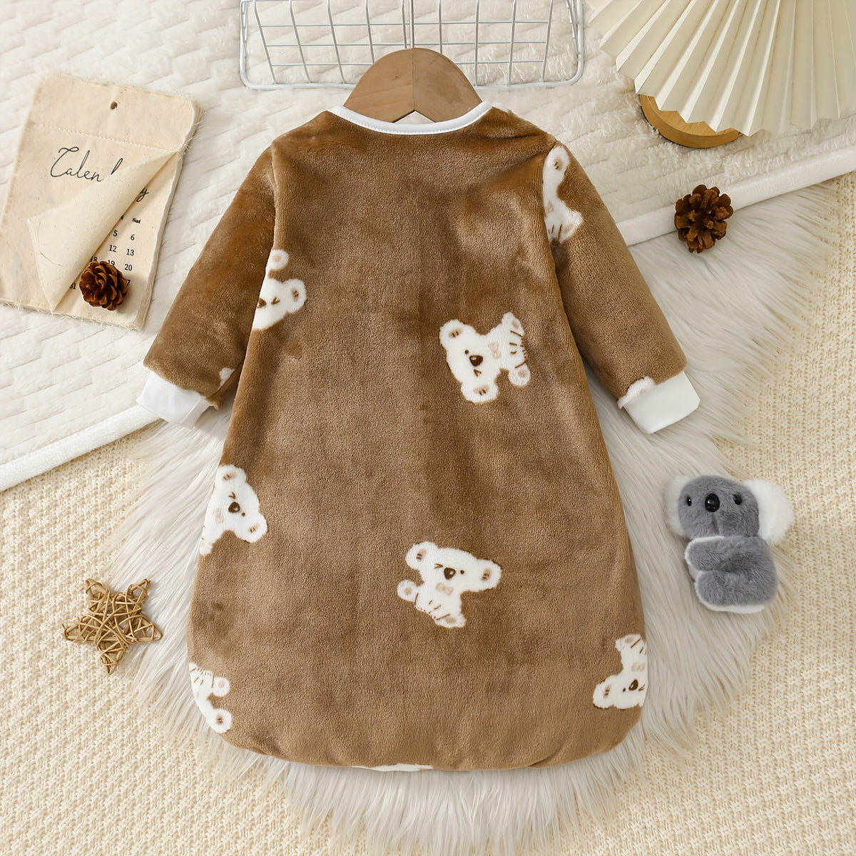 Cadeau de baptême et robe de baptême — Monptitlou Image