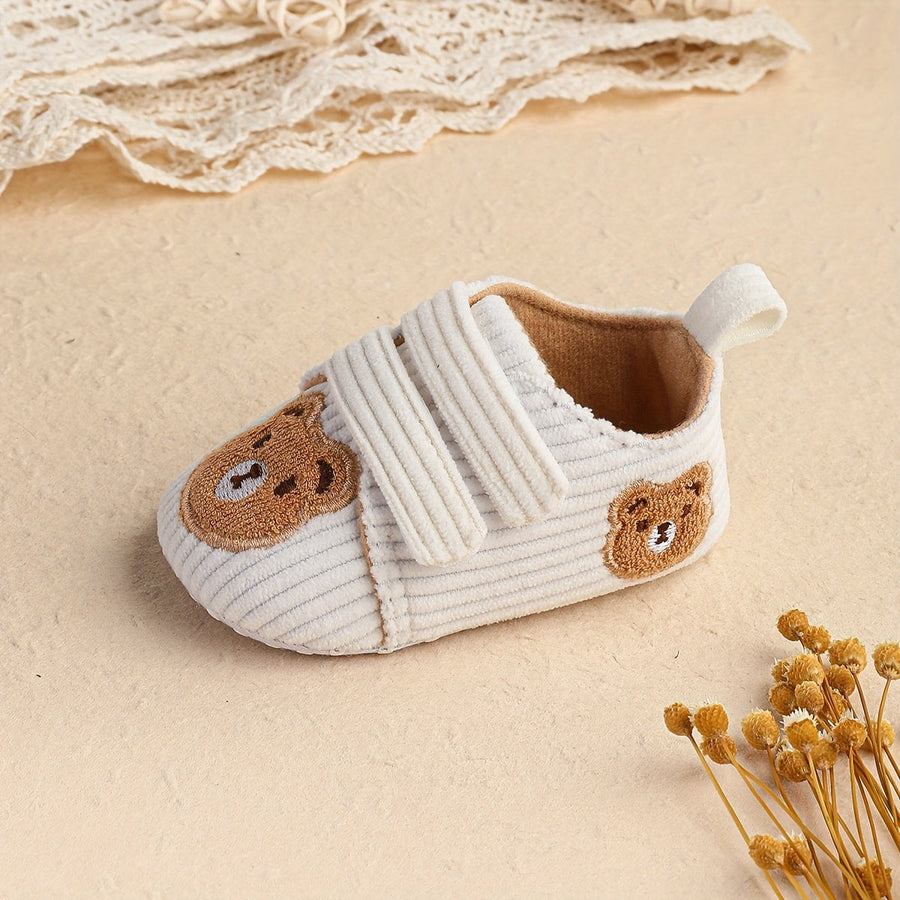 Baskets Mignonnes Unies à Fond Plat et Motif Dessin Animé pour Bébé — Monptitlou
