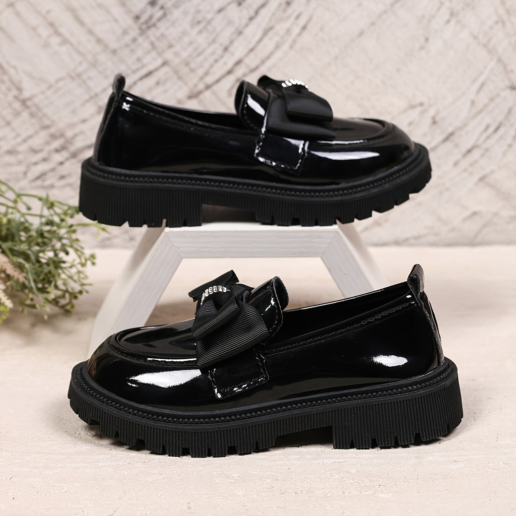 1 Paire de Mocassins Noirs Brillants pour Filles — Monptitlou