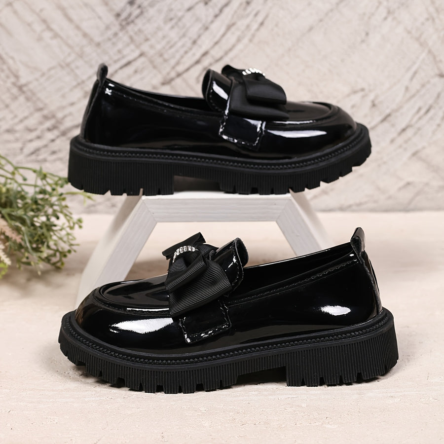 1 Paire de Mocassins Noirs Brillants pour Filles — Monptitlou