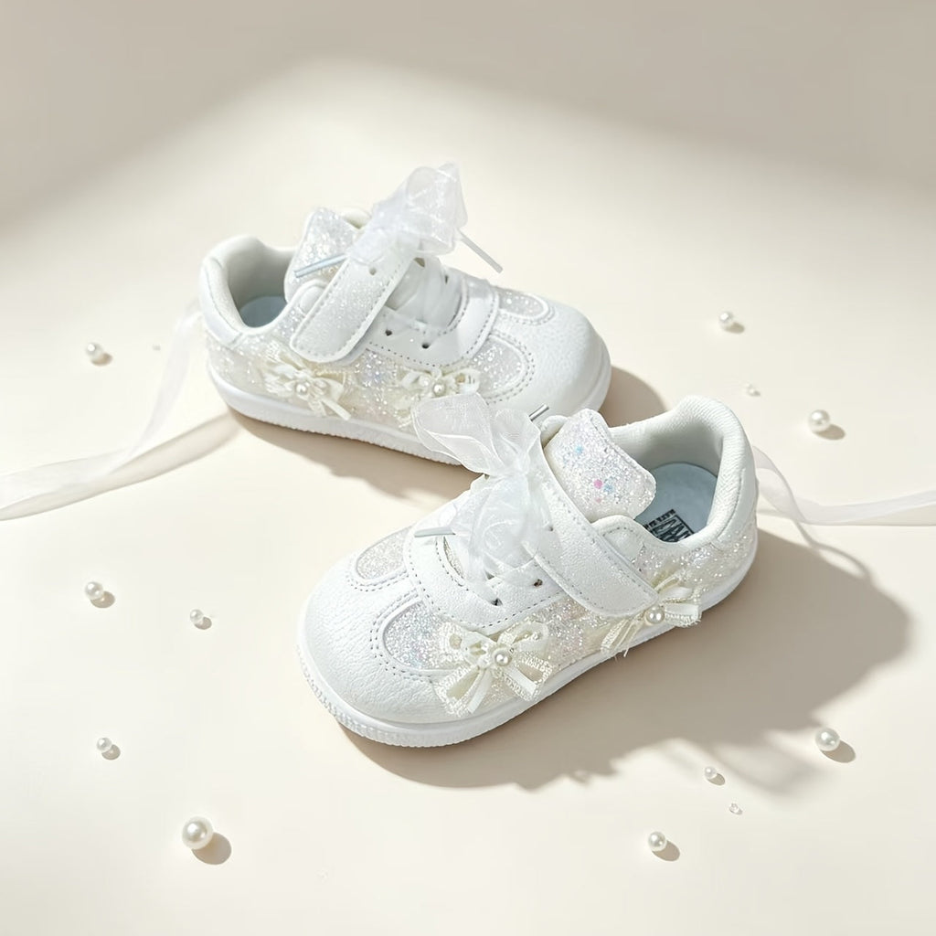 Chaussures plates blanches décontractées pour filles — Monptitlou