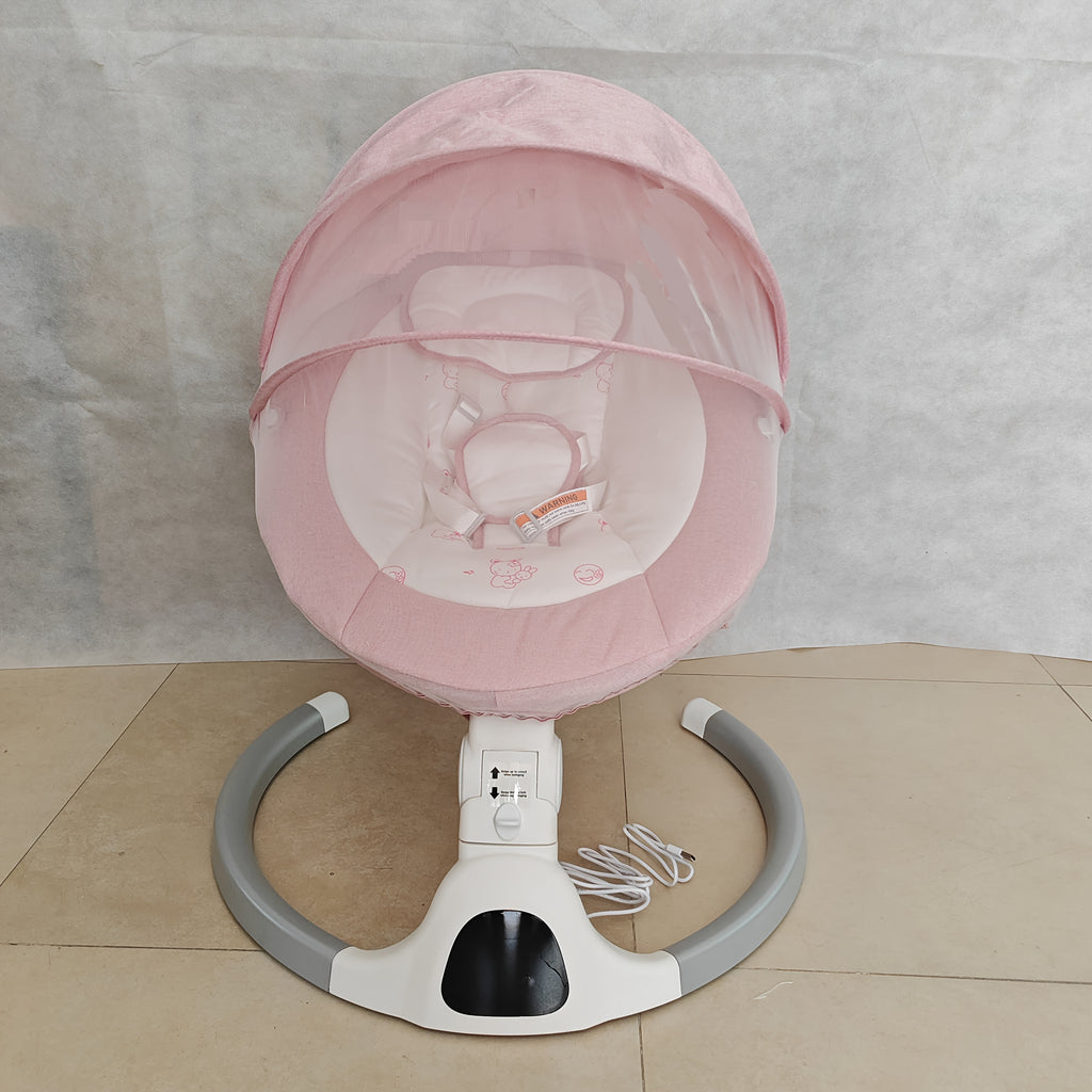 Berceau bébé avec ceintures de sécurité et moustiquaire amovible — Monptitlou