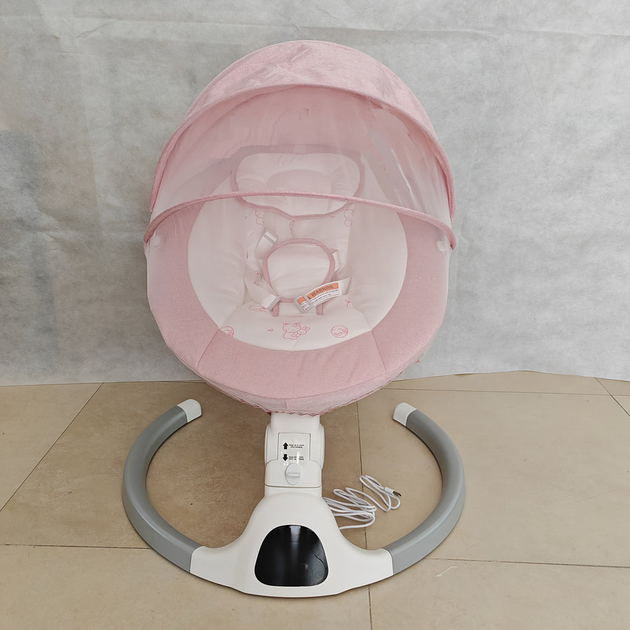 Berceau bébé avec ceintures de sécurité et moustiquaire amovible — Monptitlou