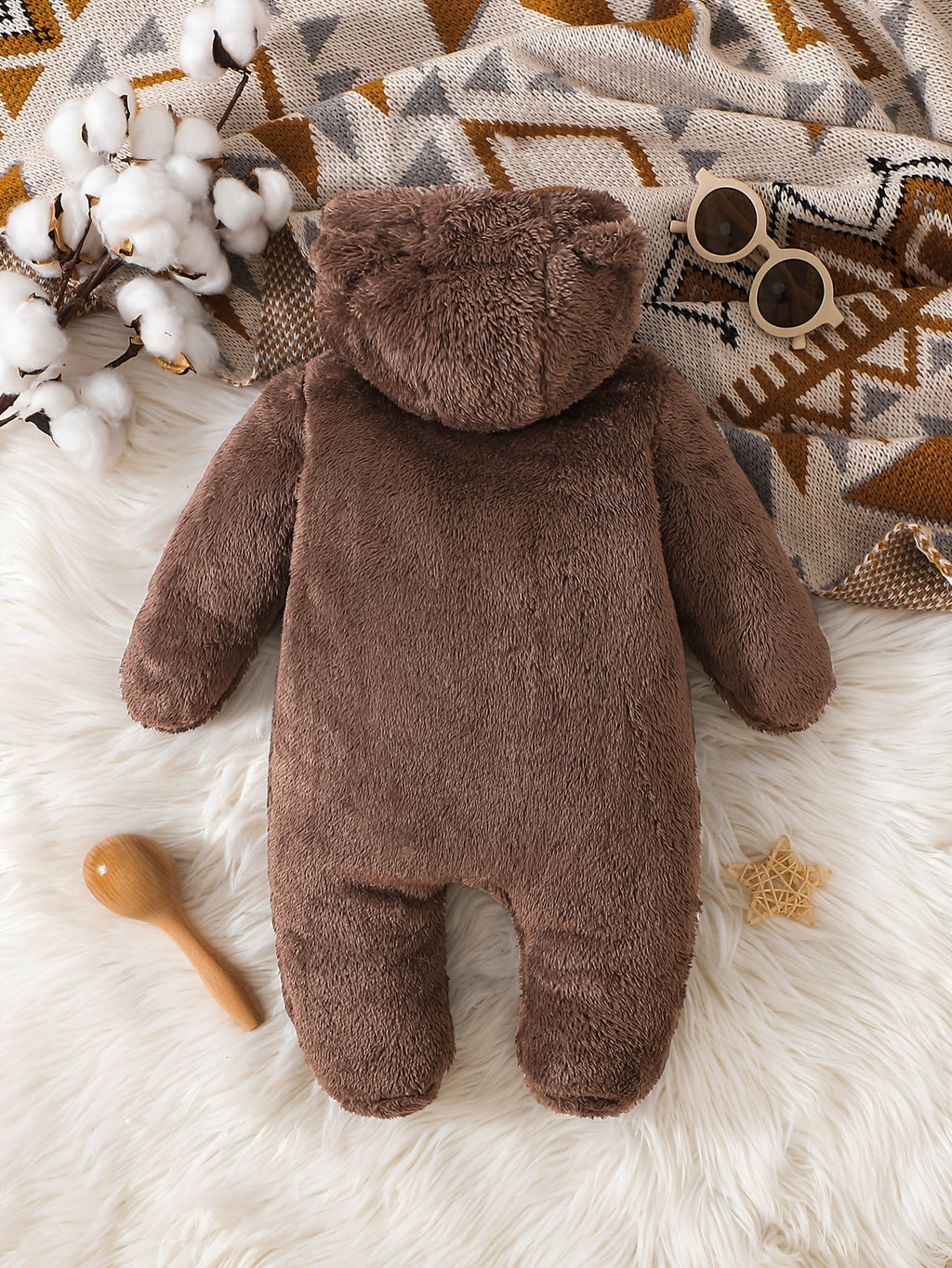Grenouillère à pieds et manches longues marron pour bébé — Monptitlou