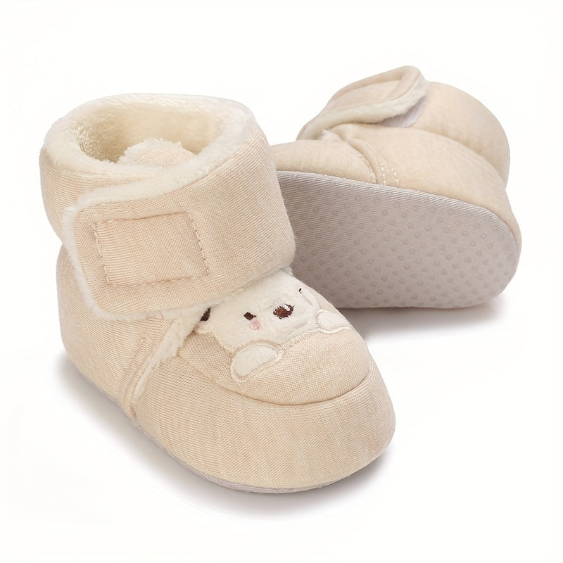 Chaussures et chaussettes d'hiver chaudes pour enfants — Monptitlou