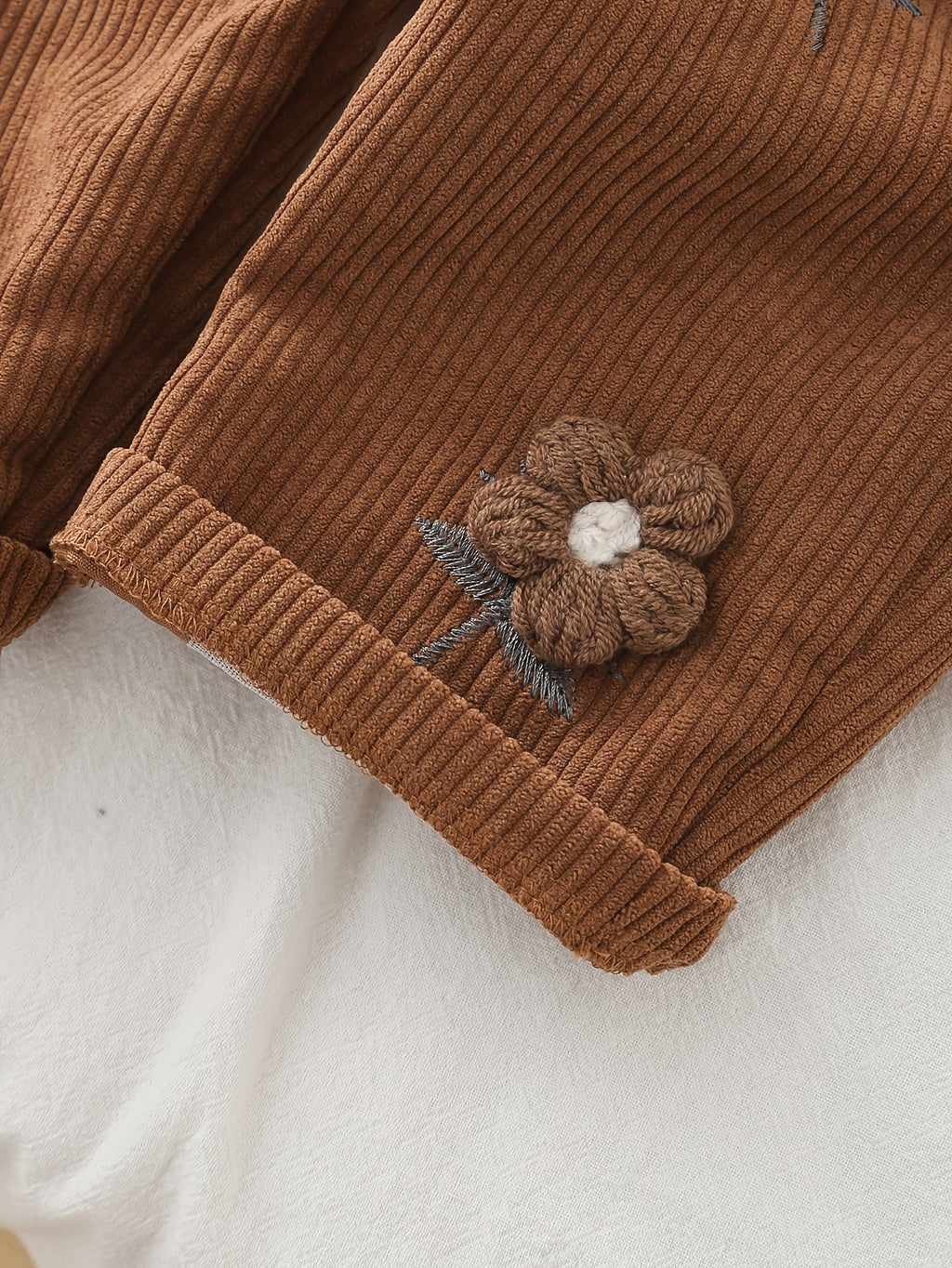 Salopette en velours côtelé pour bébé fille — Monptitlou