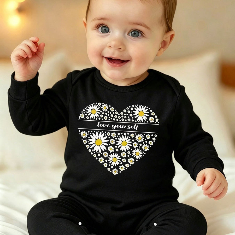 Barboteuse Bébé Printemps/Automne avec Pieds et Motif "Coeur de — Monptitlou