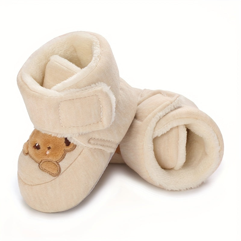 Chaussures et chaussettes d'hiver chaudes pour enfants — Monptitlou