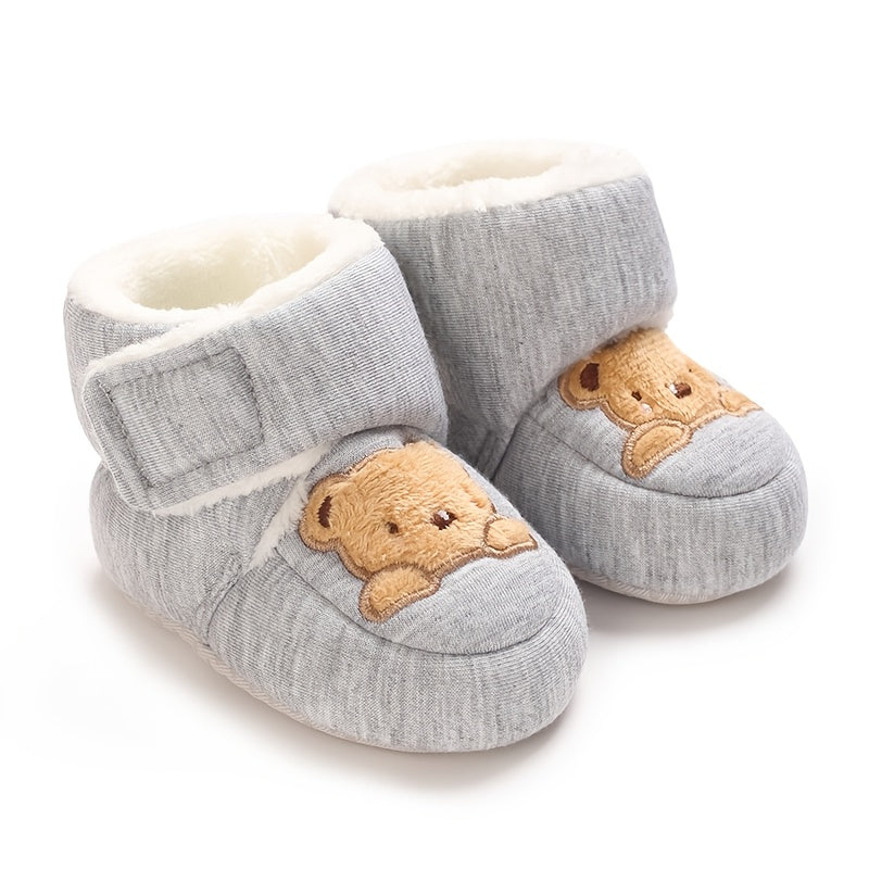 Chaussures et chaussettes d'hiver chaudes pour enfants — Monptitlou