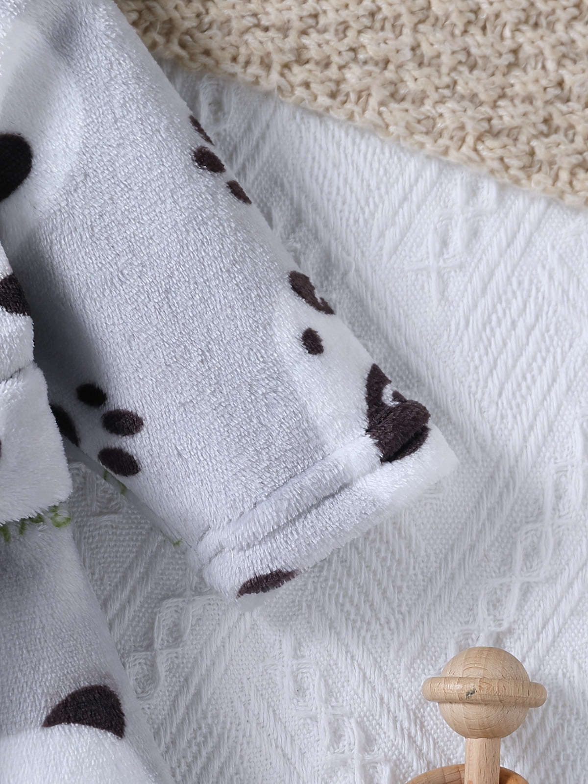 Chapeau d'hiver chaud et confortable pour bébé, en peluche — Monptitlou Image