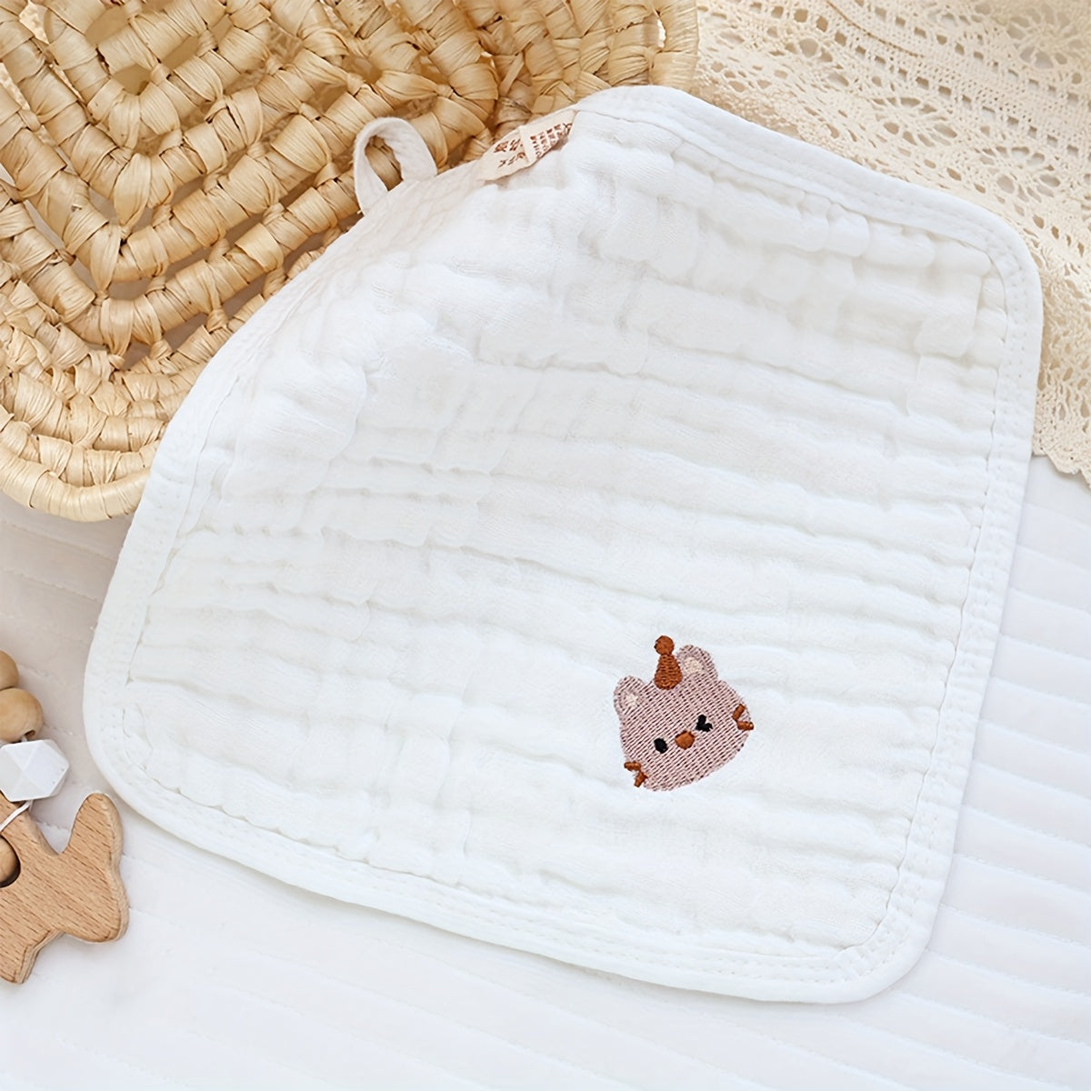 /Pack Bavoirs Bébé Brodé Dessin Animé Mignon — Monptitlou Image
