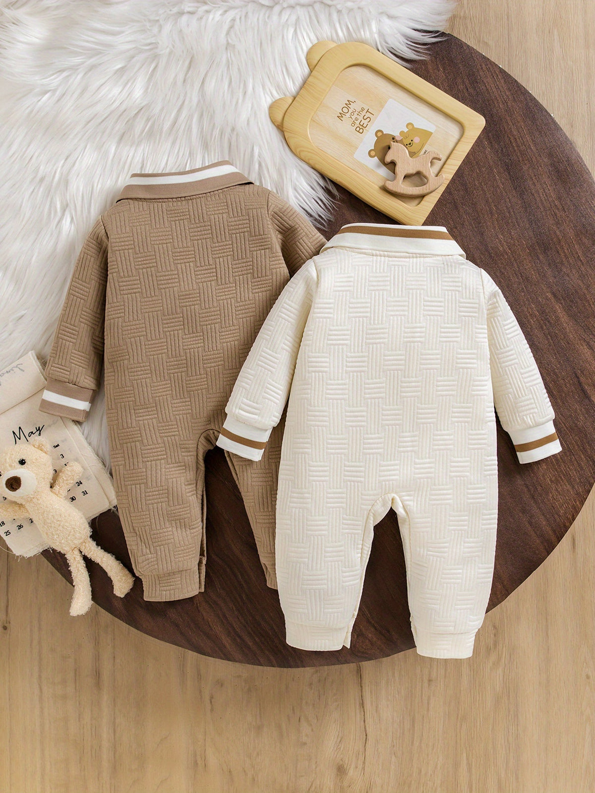 Combinaison polo col badge petit ours jacquard solide pour bébé garçon — Monptitlou Image