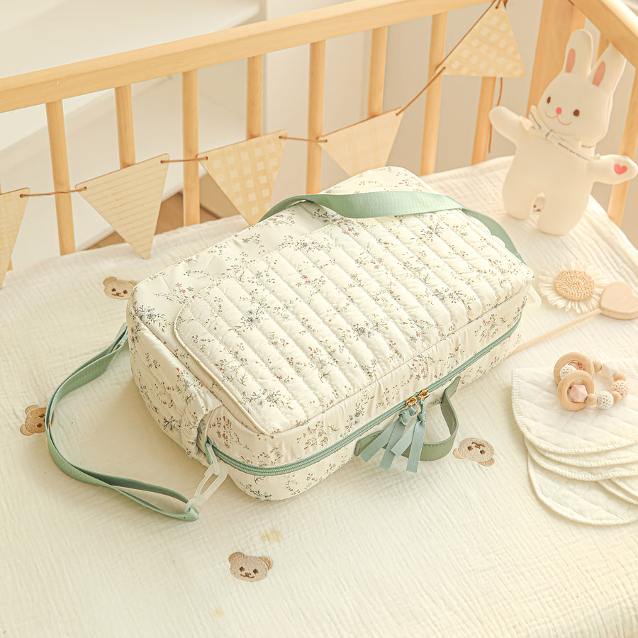 Sac à langer à imprimé floral vert avec un motif floral vert doux et à — Monptitlou