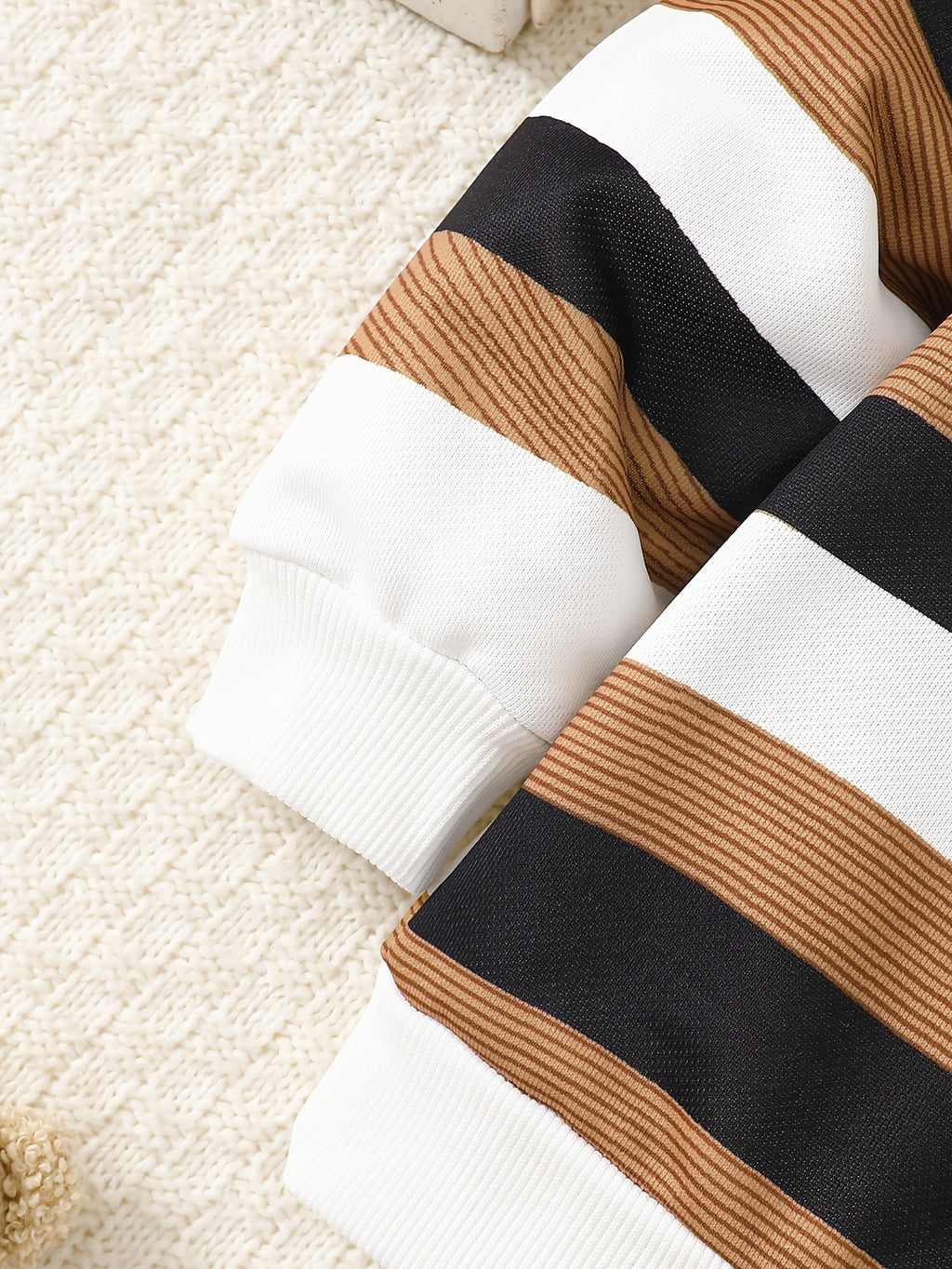 Pull et pantalon en polaire à rayures imprimées pour garçon — Monptitlou