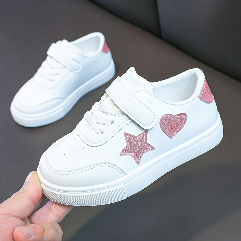 Paire de chaussures de skate à la mode pour petites filles — Monptitlou