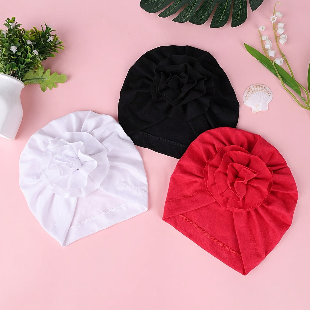 Bonnets mignons à fleurs pour enfants — Monptitlou