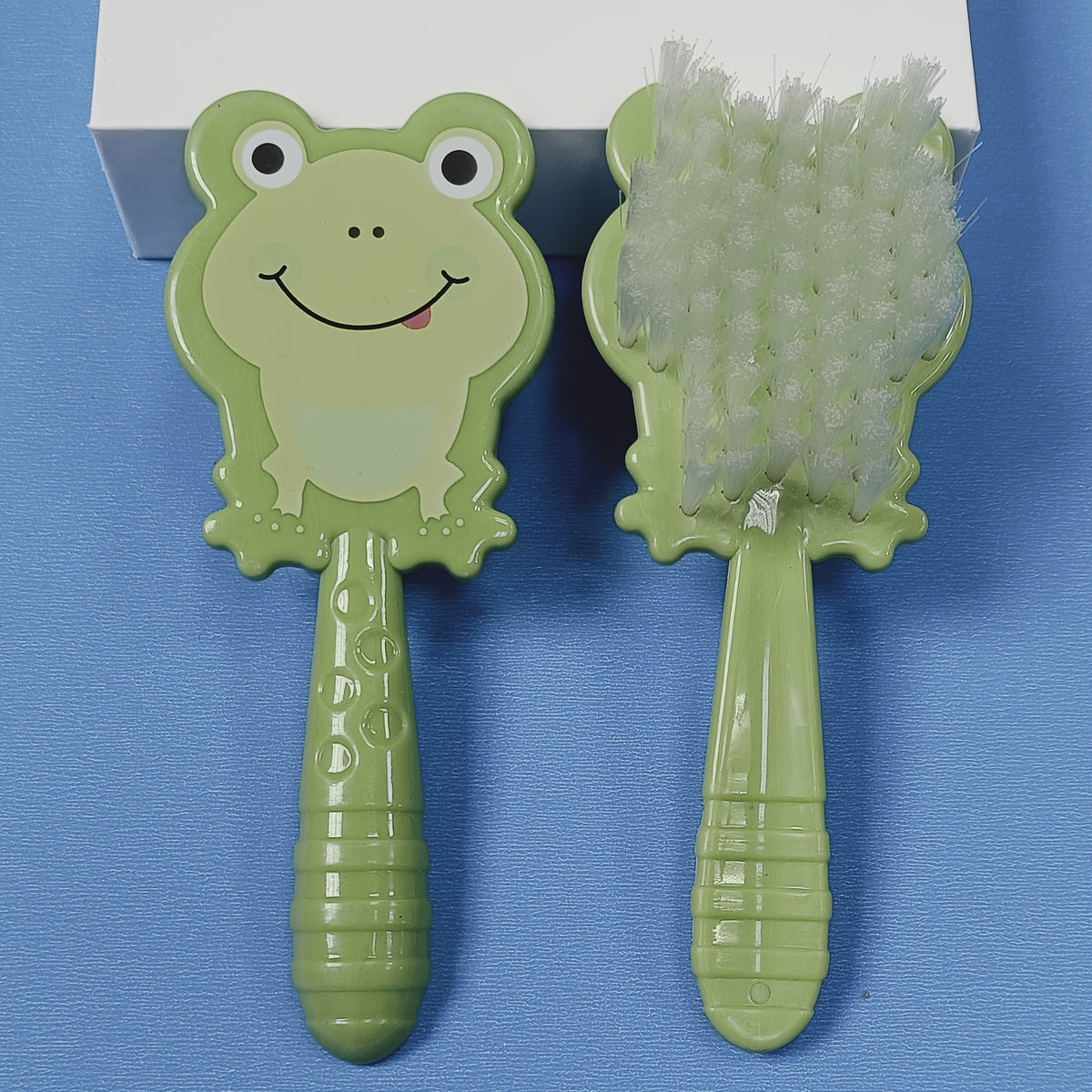 Ensemble Peigne de Bain et Brosse Douce pour le Lavage des Cheveux — Monptitlou Image