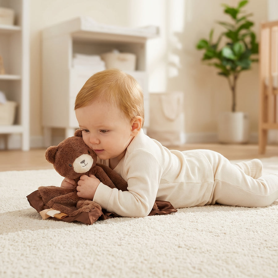 Adorable jouet apaisant pour bébé ours brun — Monptitlou