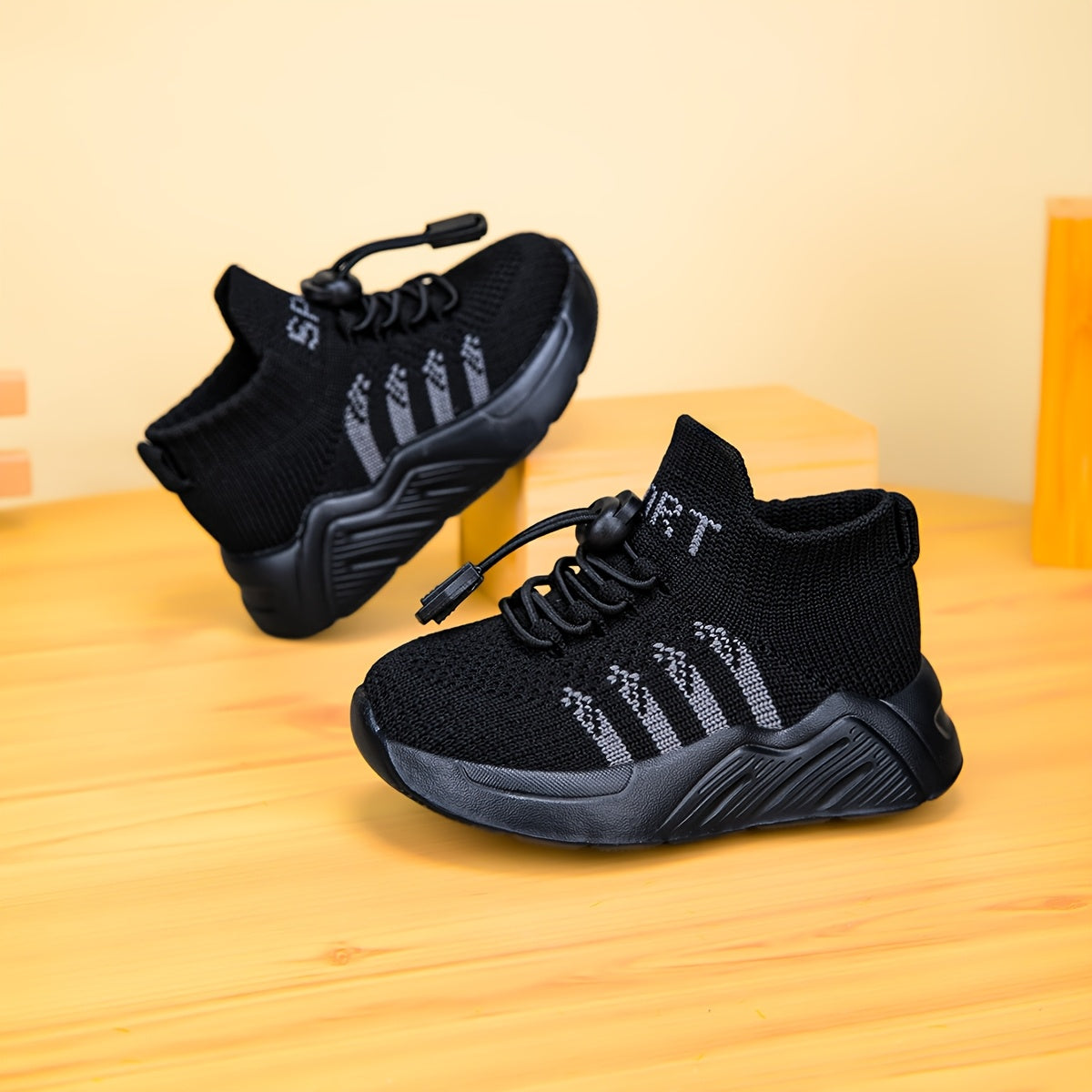 Chaussures de sport décontractées, confortables, légères — Monptitlou Image