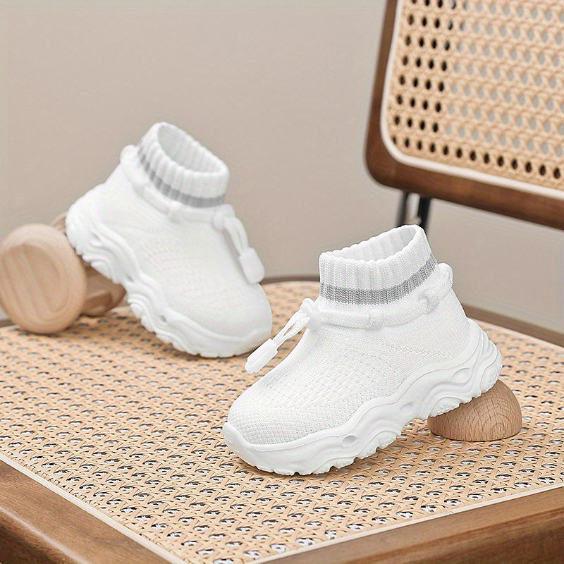 Nouvelles chaussures de marche tendance pour enfants — Monptitlou