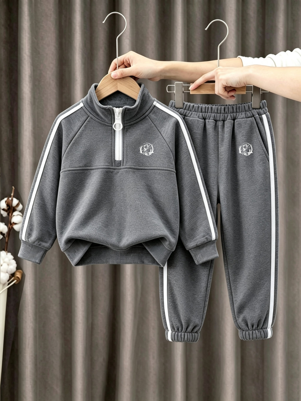 Ensemble de survêtement pour enfant de style sportif