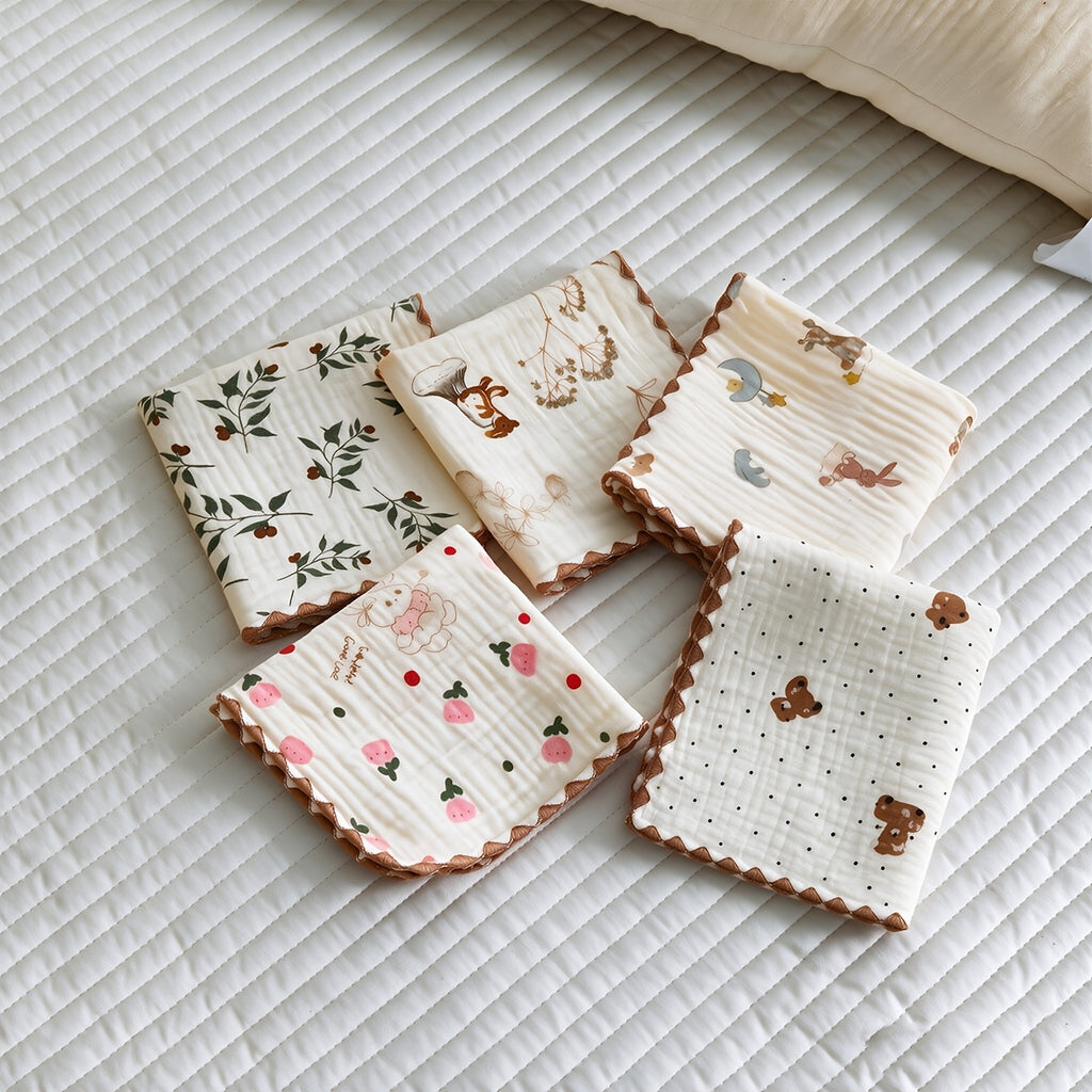 Serviettes pour bébé avec motif floral et ours — Monptitlou