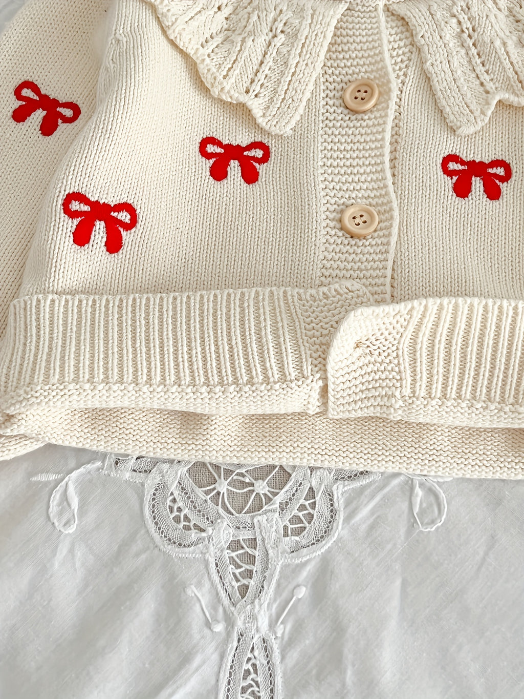 [Cardigan bébé fille] Cardigan tricoté pour bébé fille — Monptitlou