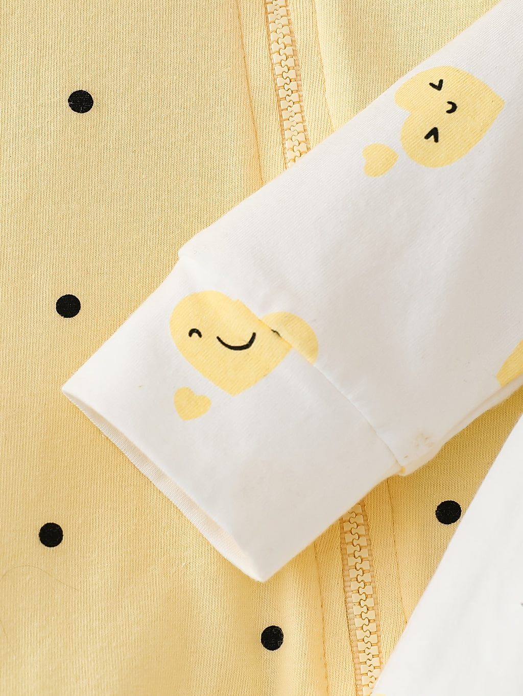 Bodies zippés à manches longues et pieds pour bébés filles — Monptitlou
