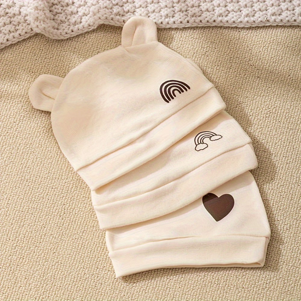 Bonnets pour bébé, avec des oreilles de ours mignons — Monptitlou
