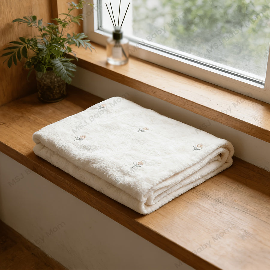 Couverture Chaude Brodée Tulipe pour Bébé — Monptitlou