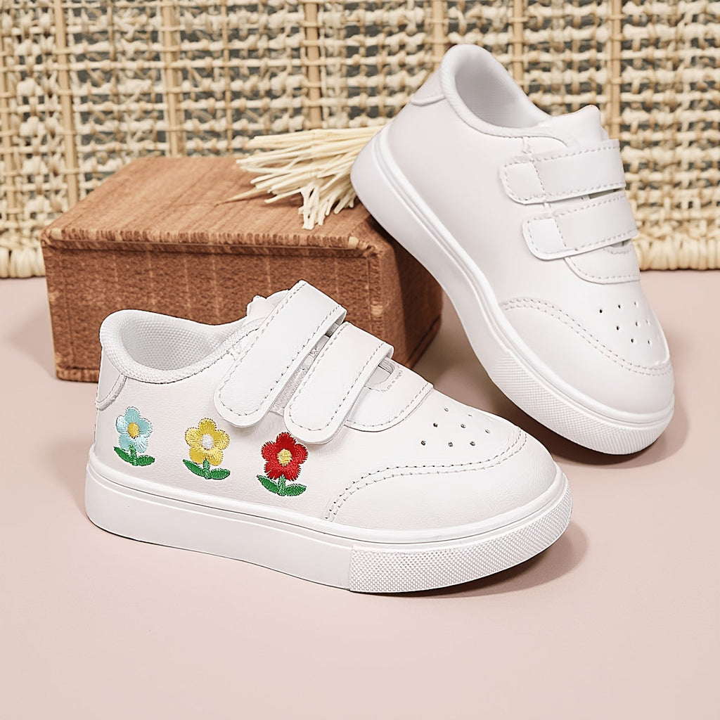 Baskettes blanches respirantes petites pour filles — Monptitlou